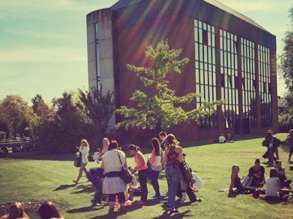 埃诺西部私立高等专科学校