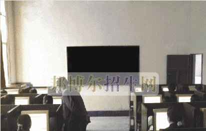 南充信息工程职业学校招生办