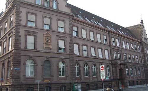 巴塞尔大学
