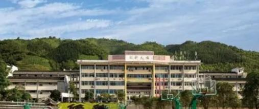 天柱中等职业技术学校2022年学费、收费多少