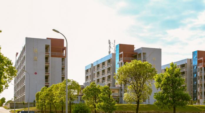 江西洪州职业学院7