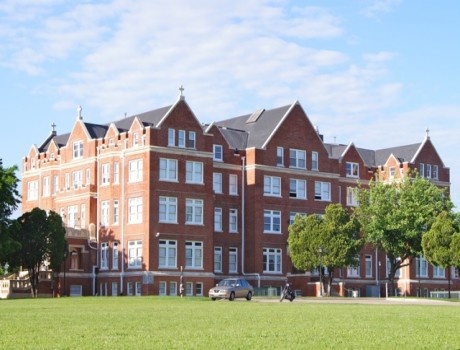 圣约翰费舍尔与托马斯摩尔学院
