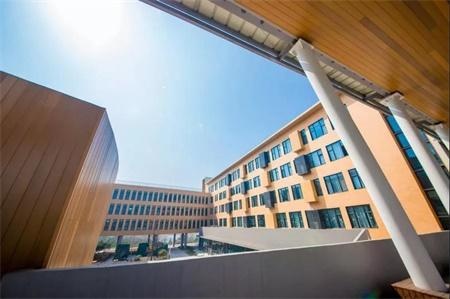 青岛为明学校