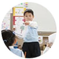 爱表现，但不会生动形象、 不注意讲求方法的孩子