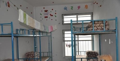 富顺县福源灏职业中学宿舍条件
