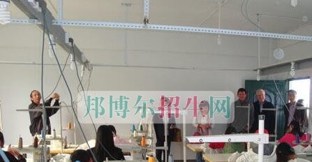 平昌鹰才中等职业技术学校