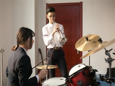 青岛博格思学校