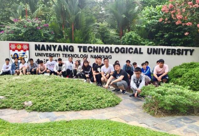 上海金苹果双语学校国际部学生新加坡游学.jpg
