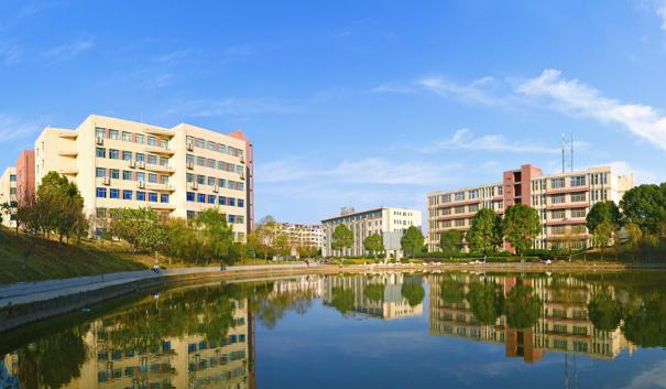 江西旅游商贸职业学院怎么样、好不好