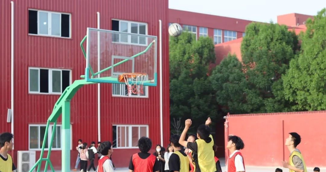 郑州平原邮电中等专业学校