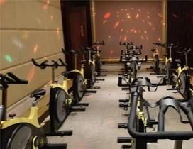 武汉鲨丘健身教练中心