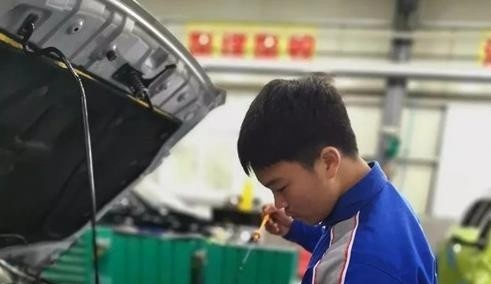 迪庆州民族中等专业学校2022年招生办