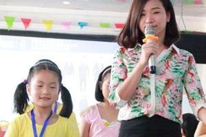 大连少儿形体礼仪培训班授课现场图片