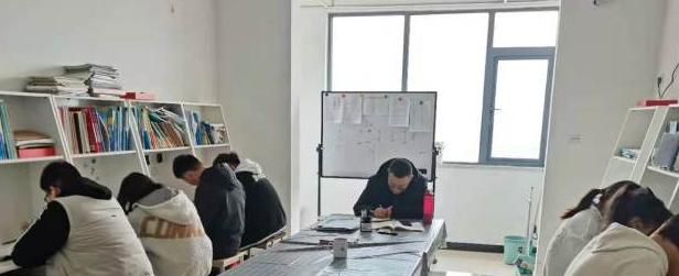 石家庄新世纪中等专业学校