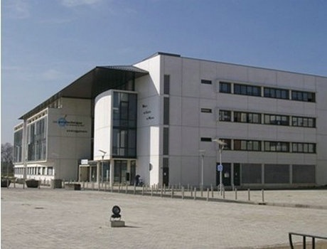 图尔综合理工学院