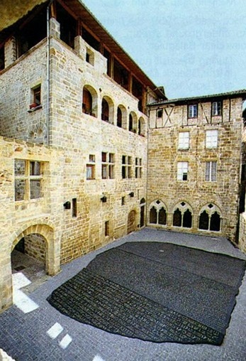 萨拉托夫国立大学