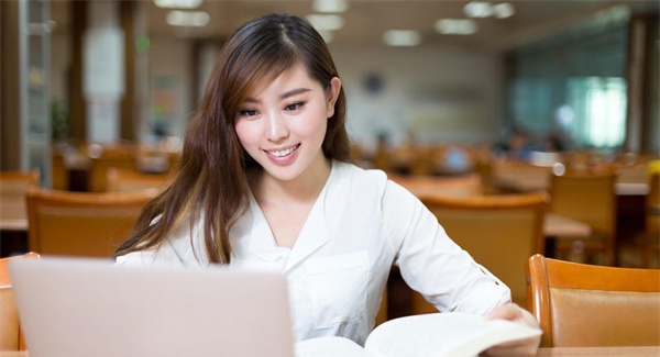 陕西渭阳技工学校