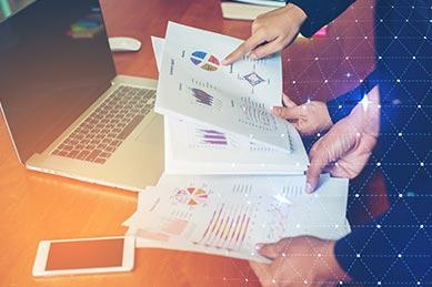 不定期举办名企活动，名企与学员直接面对面交流