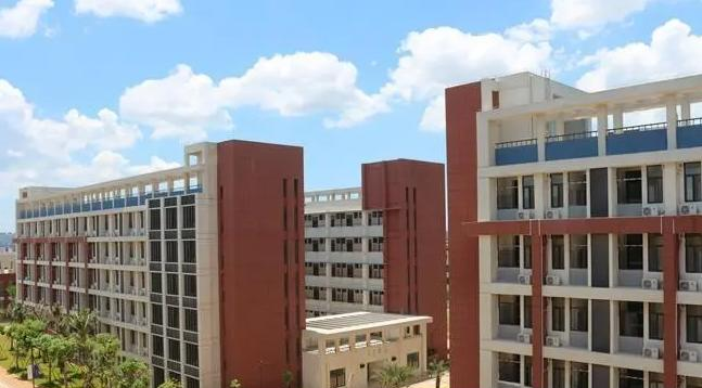 北京师范大学海口附属学校地址在哪里，哪个地区，哪个城市?