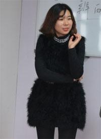 成都好口才演讲俱乐部讲师闵灵老师