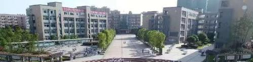 四川荣县中学