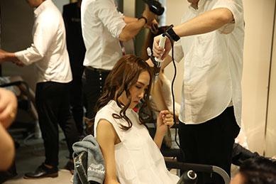 烫发的原理、角度、卷杠、方向的控制技巧、各种排卷技巧的讲解