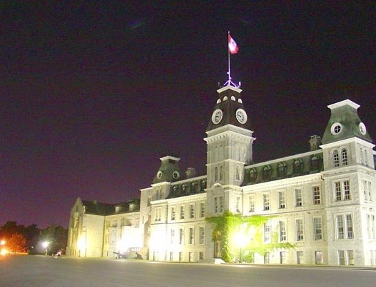 加拿大皇家军事学院