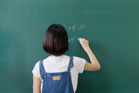 训练式学习