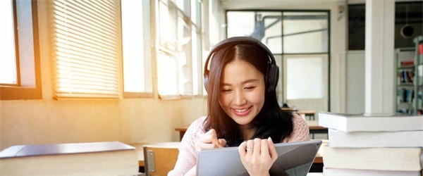 灵山第二职业技术学校