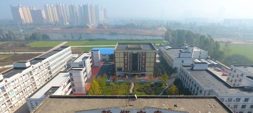 新郑市中等专业学校