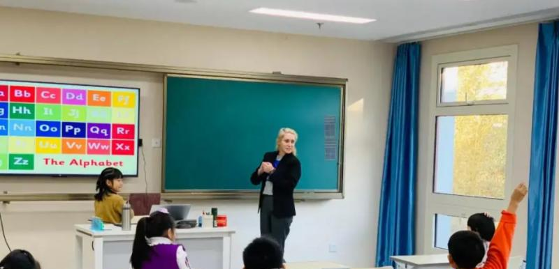 北京明诚外国语学校高中部2023年入学考试