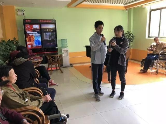 养老院音乐会.jpg