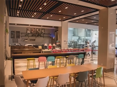 上海浦东新区民办东鼎外国语学校西餐厅