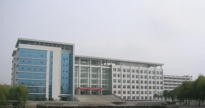 姚安县职业高级中学怎么样、好不好