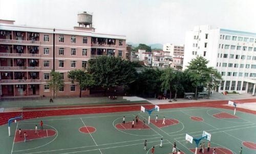 内江川威技工学校网站