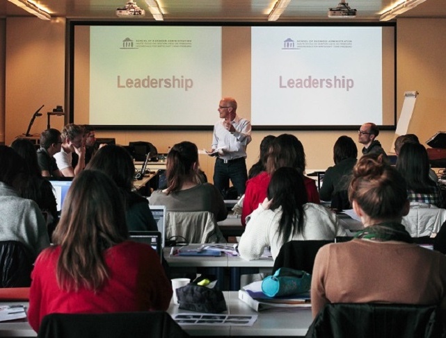 瑞士西部高等专业学院弗里堡管理学院