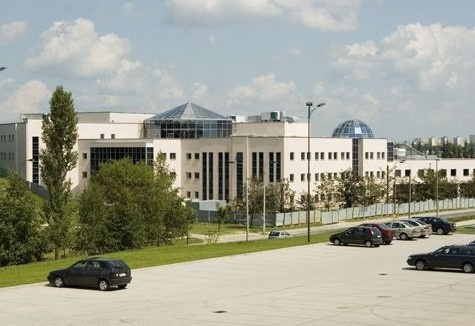 奥尔什丁瓦尔米亚玛祖里大学