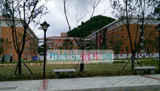 贵州省人民医院护士学校