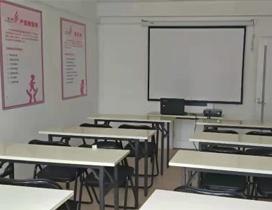 大连爱之翼母婴家政