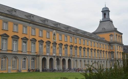 波恩大学