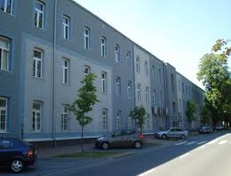 琴希托霍瓦技术大学