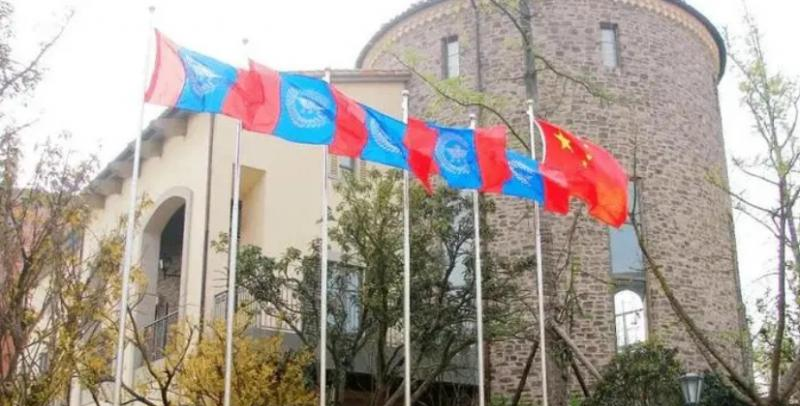 成都麓山国际光亚学校初中部2023年课程体系2