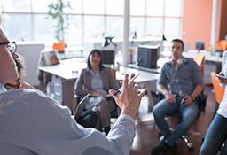 积极参与烫染技师学习