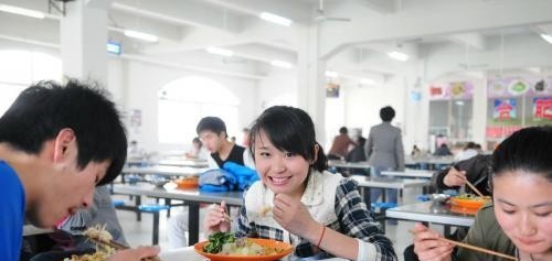 鸡泽职教中心