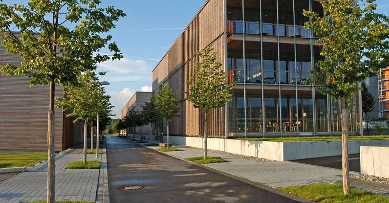 奥芬堡应用技术大学