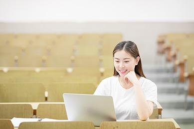 学生Prepsmith 60H，线上作业+40H针对练习+20H模拟测评。