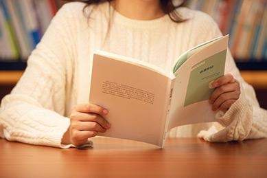 线上线下结合，真人在线教学，真人面授