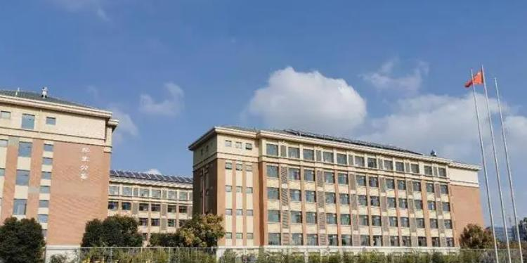 秦淮中学怎么样、好不好