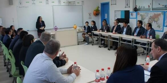 全体老师会面.jpg