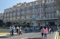 上海外国语大学贤达经济人文学院